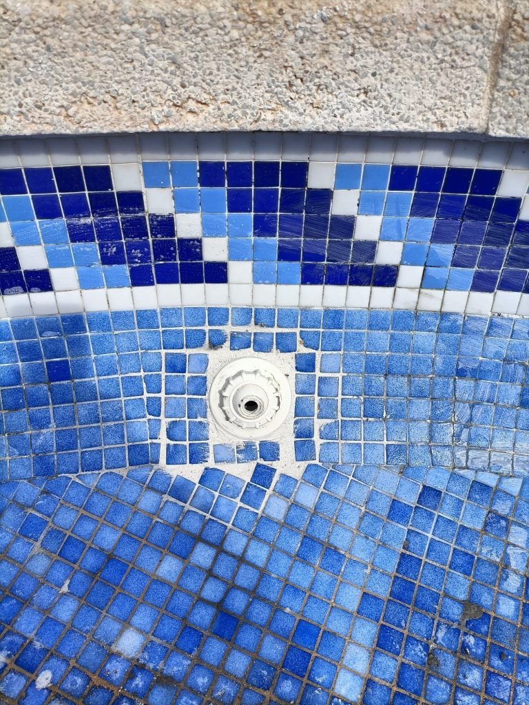 1685614622573-localizacion-de-fugas-en-piscinas-alicante