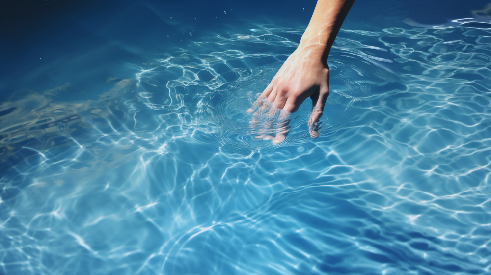 mi piscina pierde agua